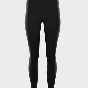 TNA BUTTER Cheeky Infinite Hi-Rise 26" Legging